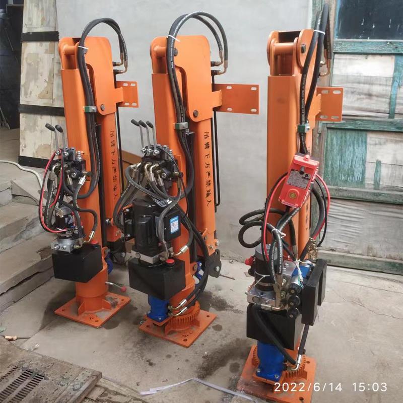 长滨乡重汽蓝牌随车吊 3.2吨 国六动力强 液压驱动 农用自卸起重机